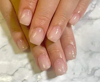 ショート H NANAのネイルデザイン