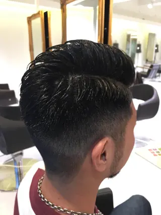 ショート メンズ HIRO .のヘアスタイル