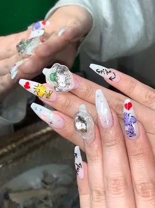 ネイル NES NAIL所属・さゆり￤推しキャラ ￤ロングネイル🩷のネイルデザイン