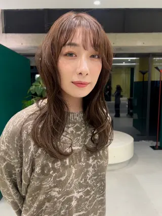 セミロング M Hair Salon所属・淀屋橋レイヤーパーマ ハッシュ/ASARIのヘアスタイル