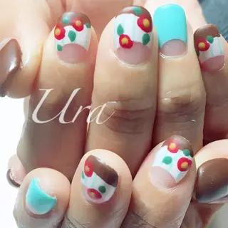 ネイル UrakoNail 《nail》のネイルデザイン