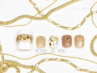 ネイル atelier la vita所属・lavita. mimuraのネイルデザイン