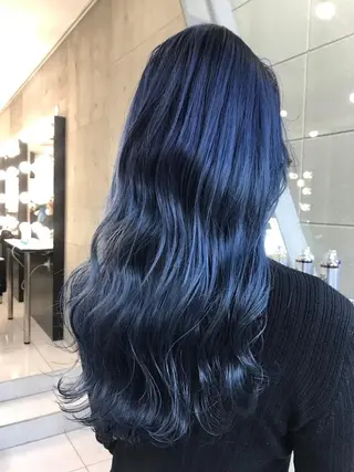 ロング カラー 前田 桃花のヘアスタイル