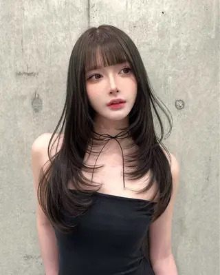 ロング 小顔見えカット/ 韓国レイヤー🇰🇷のヘアスタイル