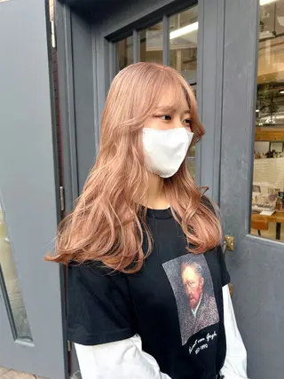 セミロング カラー ROCCOeast Rukaのヘアスタイル