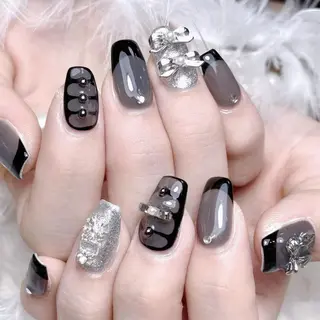 ネイル Mio ⛱のネイルデザイン