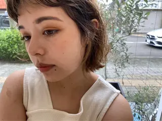 ショート カラー うえの ももねのヘアスタイル