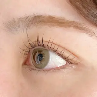 マツエク・マツパ 安藤 結花のヘアスタイル