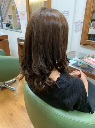 ミディアム march merryのヘアスタイル