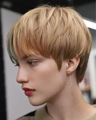 ショート 荻原 希美のヘアスタイル