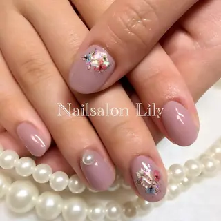 ネイル Nailsalon Lilyのネイルデザイン