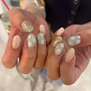 ネイル 栗田 ゆう子のネイルデザイン