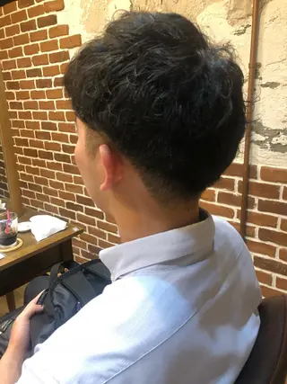 メンズ ✨色持ちの良い艶 カラー✨蟹江真世のヘアスタイル