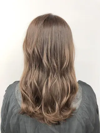 セミロング カラー 代表　YUKI ☆のヘアスタイル