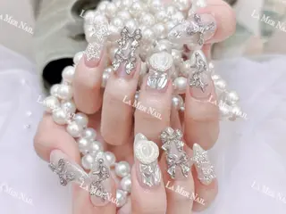 ネイル Moming 🌷のネイルデザイン