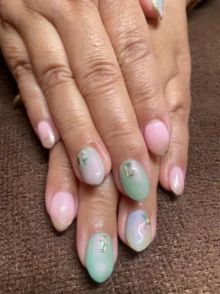 ミディアム ネイル M. KOTOMIのネイルデザイン