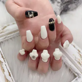 ネイル 🦋ネイルサロン ブラン🌈ゆりのネイルデザイン