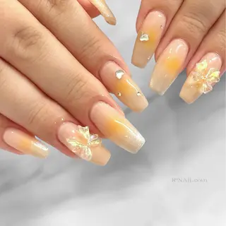 ネイル Riona / R*NAIL.comのネイルデザイン