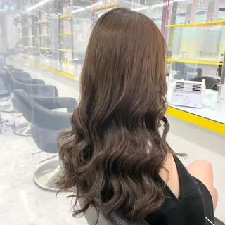 セミロング カラー ヘアアレンジ ☁️縮毛矯正✖️ 透明感☁️りくのヘアスタイル