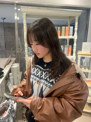 セミロング ミカ/名駅/レイヤー /ブリーチなしカラーのヘアスタイル