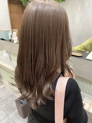 ミディアム カラー OAK 学芸大学所属・秋葉萌　透明感カラー /レイヤー/ボブ♡のヘアスタイル