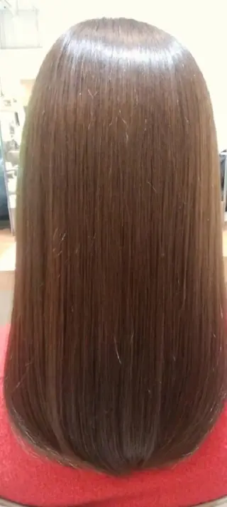 カラー 鈴木 智里のヘアスタイル