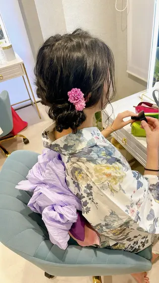 ミディアム ヘアアレンジ REMORE＋所属・大嶋 日向子のヘアスタイル