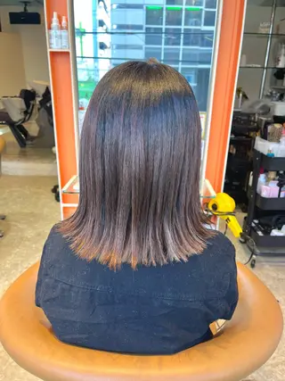 ミディアム うしだ かおるのヘアスタイル