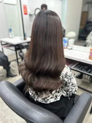 ミディアム カラー シールエクステの女神 🍑Momo🍑のヘアスタイル