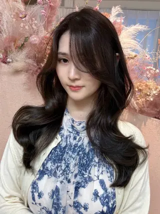 セミロング カラー 本格韓国ヘア🇰🇷 【uni】キューさんのヘアスタイル