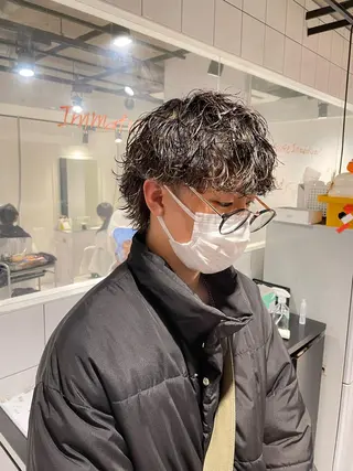 ショート カラー パーマ ヘアアレンジ メンズ スパイキー/フェザー /波巻き/かいとのヘアスタイル