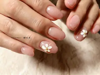 ネイル 伊藤 美里のネイルデザイン