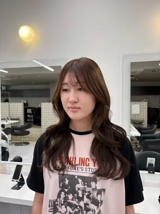 カラー 透明感ベージュ🤎 ナチュラルレイヤーのヘアスタイル