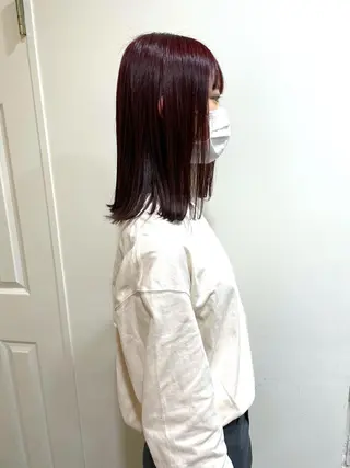 ミディアム カラー MIOベージュカラー 柔らかいカラーのヘアスタイル