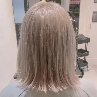 カラー SAKA GUCHIのヘアスタイル