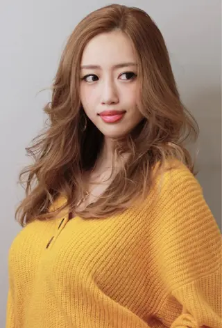 ロング カラー ヘアアレンジ 💙美髪救世主💙 関華蓮のヘアスタイル