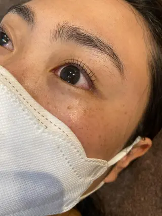 マツエク・マツパ ブリーチなしカラー ダブルカラーエクステのヘアスタイル