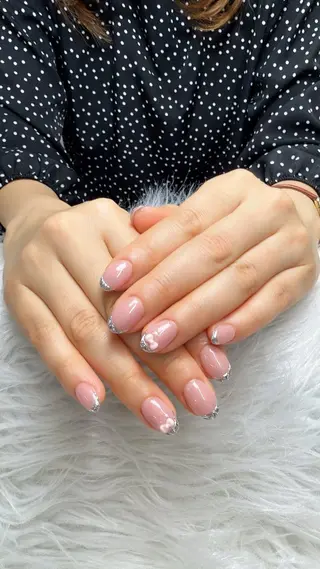 ネイル Nikoネイルサロン中野店所属・merci リカのネイルデザイン