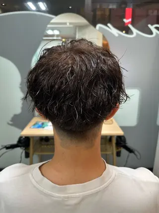 カラー パーマ メンズ TELAHAIR岡野 春奈のヘアスタイル