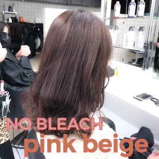 セミロング カラー ハイトーン×レイヤー カットTAKUMIのヘアスタイル