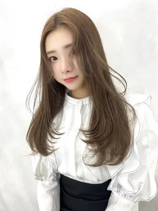 セミロング カラー レイヤー/髪質改善 🩶KAITOのヘアスタイル