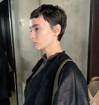 ショート 加藤木麻彩 NEROのヘアスタイル