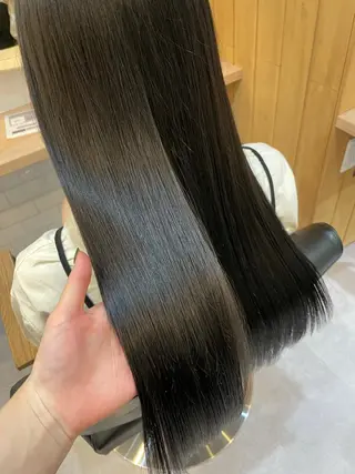 ロング カラー akane .のヘアスタイル