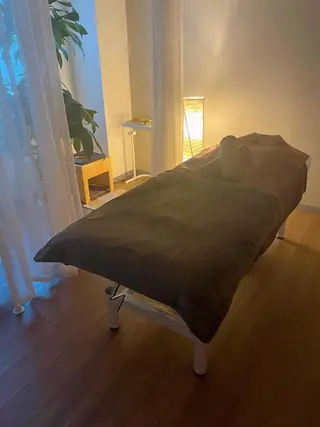 整体｜リンパ｜足つぼ ｜よもぎ蒸し｜足薬湯のエステ・リラクイメージ