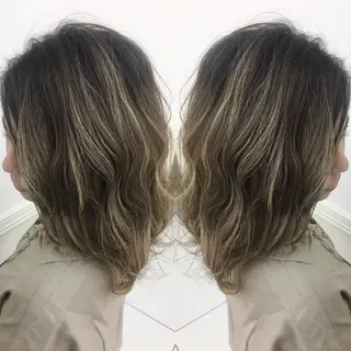 セミロング カラー N° jillva ♦️川端裕司♦️のヘアスタイル