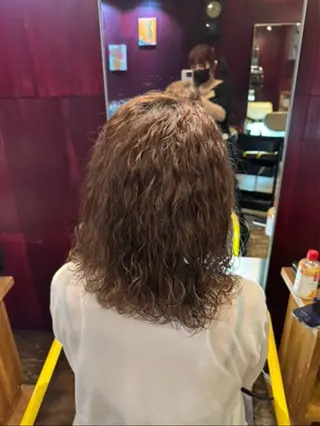 ミディアム カラー パーマ 吉祥寺　ラーウ 艶髪×ハイライトのヘアスタイル