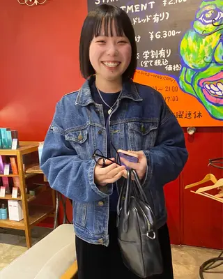 ショート カラー 小日向 沙織のヘアスタイル