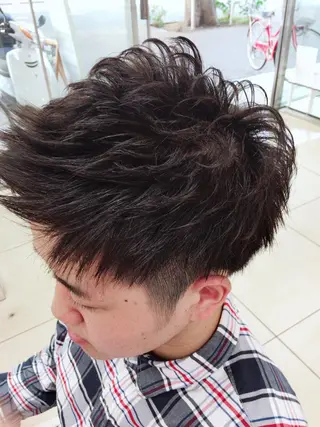 ショート パーマ メンズ 髪質改善× ハイライト溝江のヘアスタイル