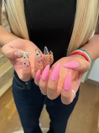 ネイル AIRI .のネイルデザイン