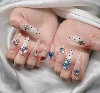 ネイル Lee Nailsのネイルデザイン